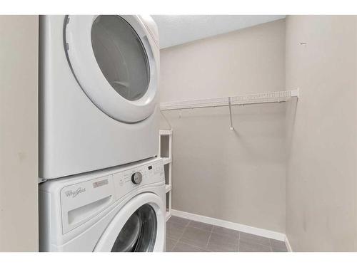 408-10 Mahogany Mews Se, Calgary, AB - Indoor Photo Showing Laundry Room