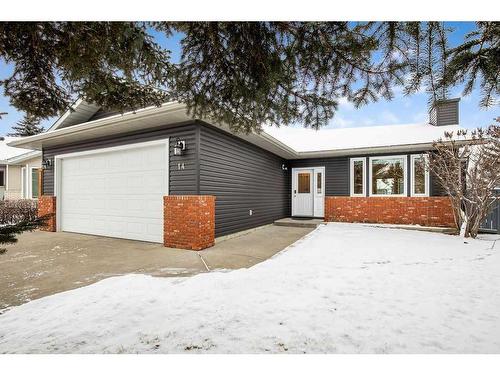 14 West Chapman Place, Cochrane, AB - Outdoor