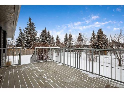 14 West Chapman Place, Cochrane, AB - Outdoor With Exterior