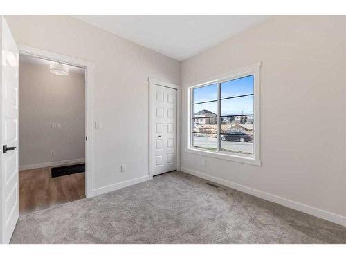 830 Bayview Terrace Sw, Airdrie, AB - Indoor Photo Showing Other Room