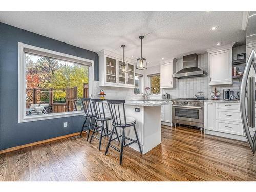 86 Schubert Hill Nw, Calgary, AB - Indoor Photo Showing Kitchen With Stainless Steel Kitchen With Upgraded Kitchen