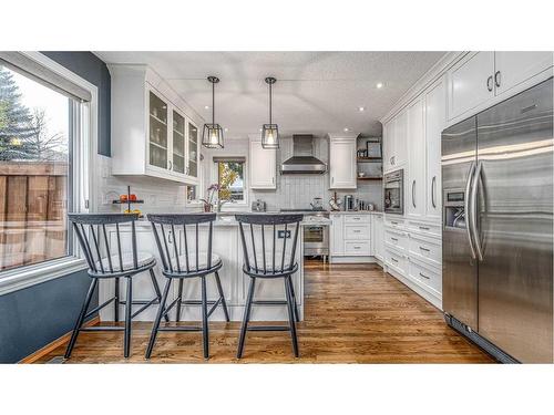 86 Schubert Hill Nw, Calgary, AB - Indoor Photo Showing Kitchen With Stainless Steel Kitchen With Upgraded Kitchen