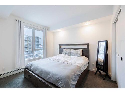 401-4138 University Avenue Nw, Calgary, AB - Indoor Photo Showing Bedroom