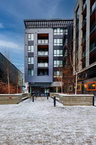 401-4138 University Avenue Nw, Calgary, AB - Outdoor