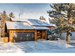 56 Edendale Way NW Calgary, AB T3A 3Y3