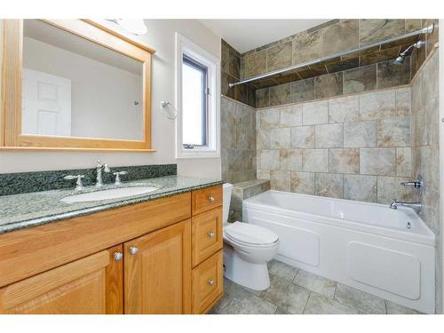 56 Edendale Way Nw, Calgary, AB - Indoor Photo Showing Bathroom