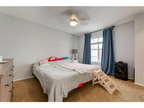 303 Toscana Gardens Nw, Calgary, AB - Indoor Photo Showing Bedroom