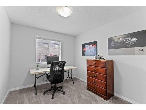 345 Hillcrest Square Sw, Airdrie, AB - Indoor Photo Showing Office