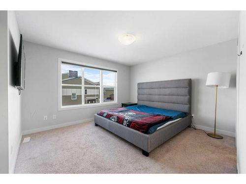 105-65 Belvedere Point Se, Calgary, AB - Indoor Photo Showing Bedroom