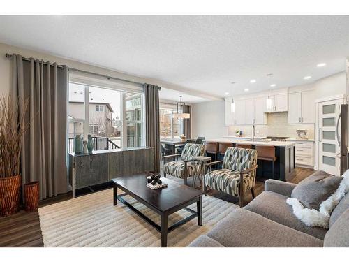 126 Cranarch Close, Calgary, AB - Indoor Photo Showing Living Room