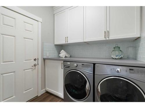 126 Cranarch Close, Calgary, AB - Indoor Photo Showing Laundry Room