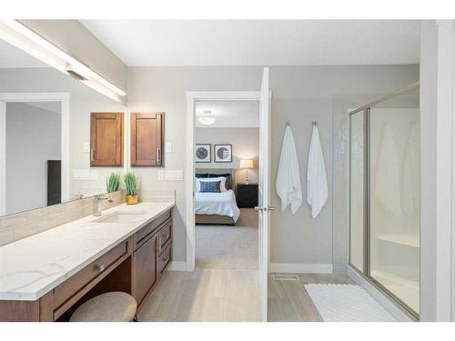 126 Cranarch Close, Calgary, AB - Indoor Photo Showing Bathroom