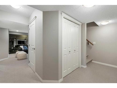 126 Cranarch Close, Calgary, AB - Indoor Photo Showing Other Room