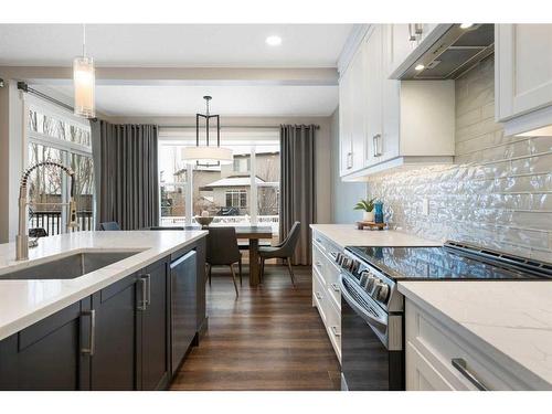 126 Cranarch Close, Calgary, AB - Indoor Photo Showing Kitchen With Upgraded Kitchen