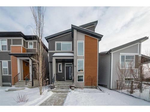 14 Wolf Creek Manor Se, Calgary, AB - Outdoor With Facade