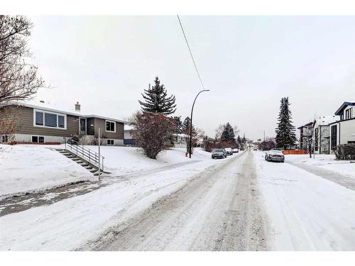 2435 23 Street Nw, Calgary, AB - Outdoor