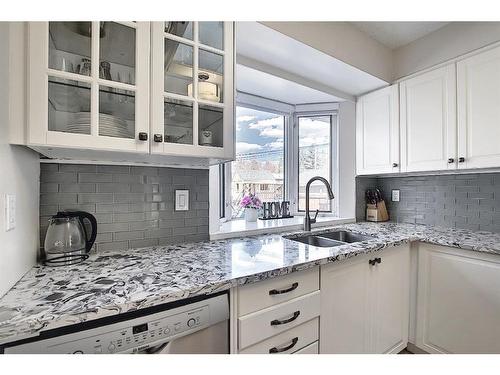 8 Fawn Crescent Se, Calgary, AB - Indoor Photo Showing Kitchen With Double Sink With Upgraded Kitchen