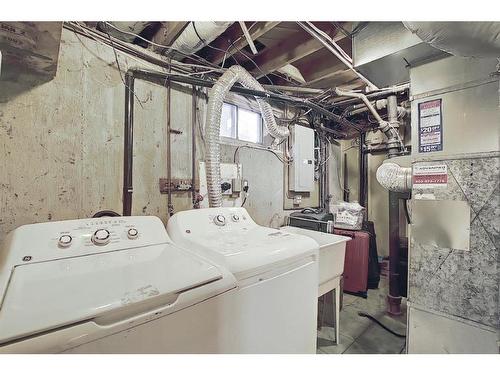 8 Fawn Crescent Se, Calgary, AB - Indoor Photo Showing Laundry Room