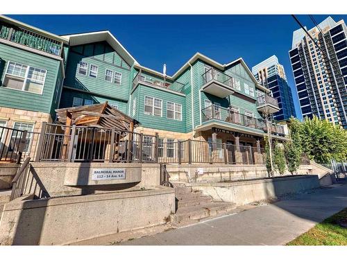 105-112 14 Avenue Se, Calgary, AB - Outdoor