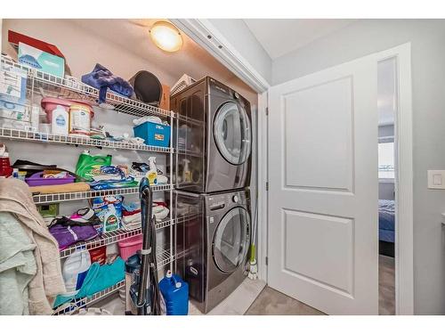 968 Seton Circle Se, Calgary, AB - Indoor Photo Showing Laundry Room