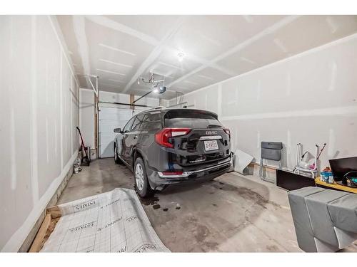 968 Seton Circle Se, Calgary, AB - Indoor Photo Showing Garage