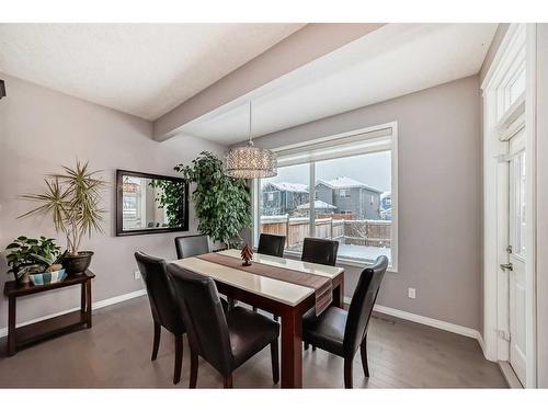 21 Sherwood Street Nw, Calgary, AB - Indoor Photo Showing Dining Room