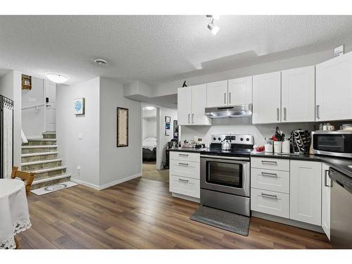 2224 Brightoncrest Green Se, Calgary, AB - Indoor Photo Showing Kitchen