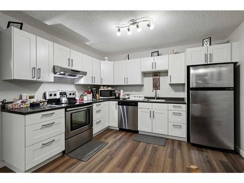 2224 Brightoncrest Green Se, Calgary, AB - Indoor Photo Showing Kitchen