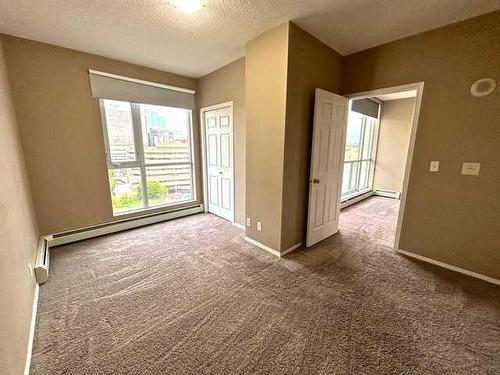 1208-325 3 Street Se, Calgary, AB - Indoor Photo Showing Other Room