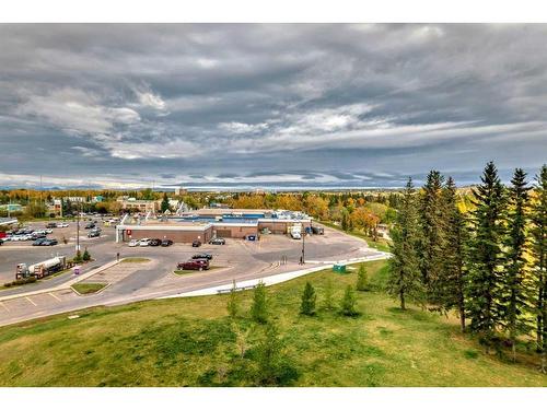 513-30 Brentwood Common Nw, Calgary, AB - Outdoor With View