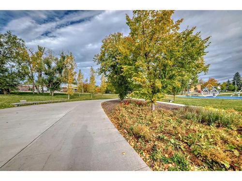 513-30 Brentwood Common Nw, Calgary, AB - Outdoor With View