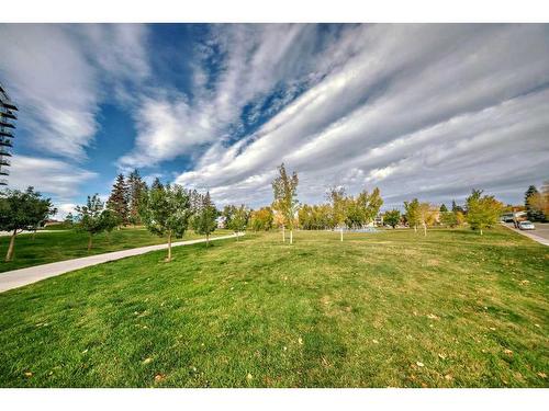 513-30 Brentwood Common Nw, Calgary, AB - Outdoor With View