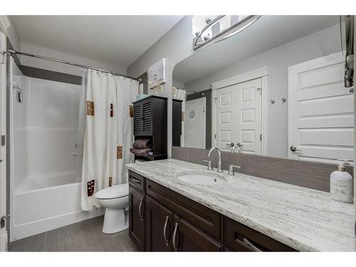 1093 Coopers Drive Sw, Airdrie, AB - Indoor Photo Showing Bathroom