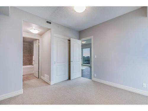 1503-836 15 Avenue Sw, Calgary, AB - Indoor Photo Showing Other Room