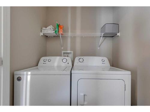 493 West Lakeview Drive, Chestermere, AB - Indoor Photo Showing Laundry Room