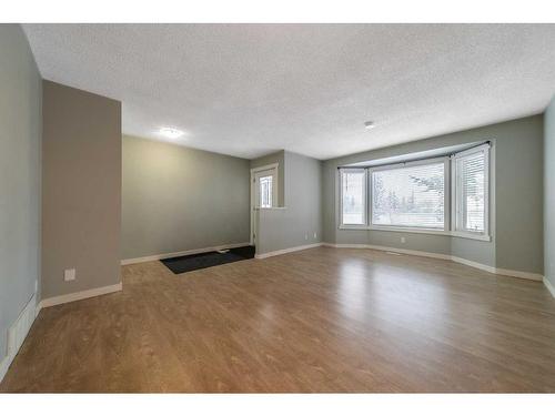 50 Martindale Drive Ne, Calgary, AB - Indoor Photo Showing Other Room