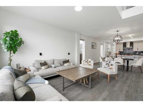 294 Seton Villas Se, Calgary, AB - Indoor Photo Showing Living Room