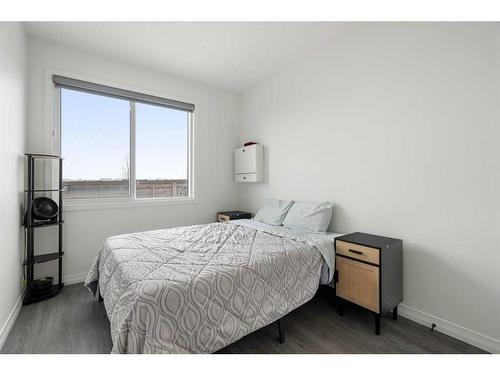 294 Seton Villas Se, Calgary, AB - Indoor Photo Showing Bedroom