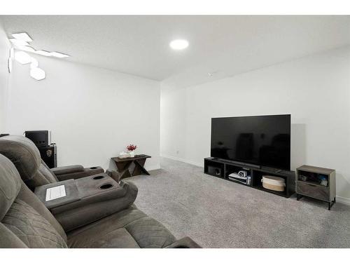 294 Seton Villas Se, Calgary, AB - Indoor Photo Showing Living Room