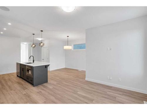 14620 24 Street Nw, Calgary, AB - Indoor