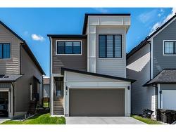 53 Copperhead Road SE Calgary, AB T2Z 5H1