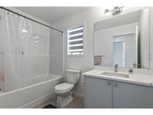 53 Copperhead Road Se, Calgary, AB - Indoor Photo Showing Bathroom