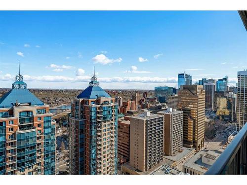 3004-930 6 Avenue Sw, Calgary, AB - Outdoor With Facade With View