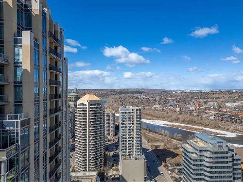 3004-930 6 Avenue Sw, Calgary, AB - Outdoor