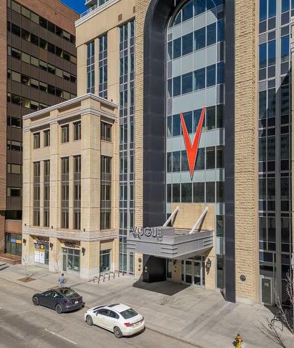 3004-930 6 Avenue Sw, Calgary, AB - Outdoor With Facade