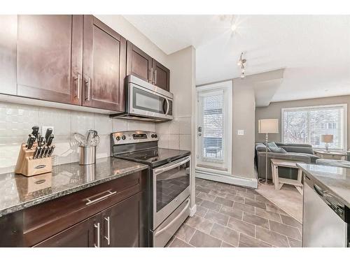 3101-1317 27 Street Se, Calgary, AB - Indoor Photo Showing Kitchen