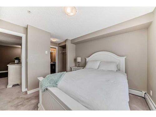 3101-1317 27 Street Se, Calgary, AB - Indoor Photo Showing Bedroom