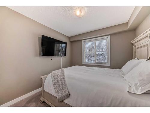 3101-1317 27 Street Se, Calgary, AB - Indoor Photo Showing Bedroom