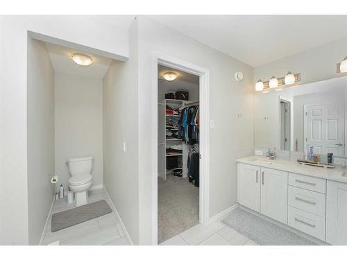 174 Carringsby Way Nw, Calgary, AB - Indoor Photo Showing Bathroom