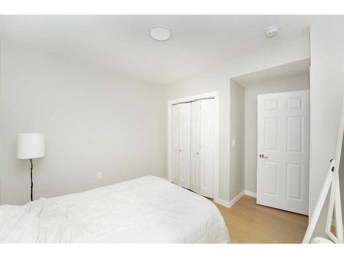 174 Carringsby Way Nw, Calgary, AB - Indoor Photo Showing Bedroom